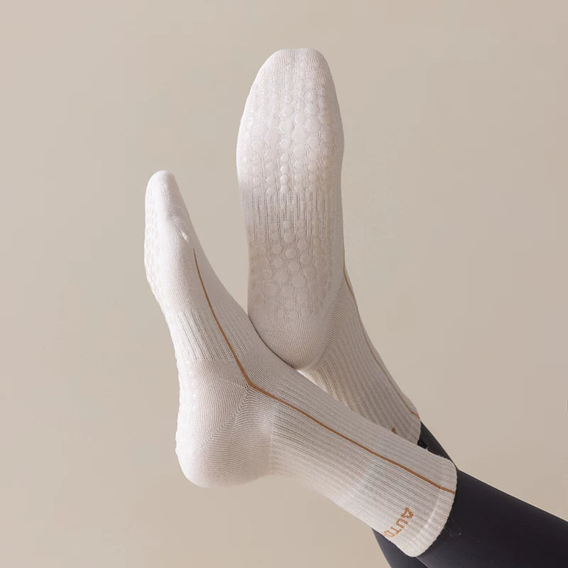 kooxss | Elastic Sports Socks for Women with Non-Slip Grip