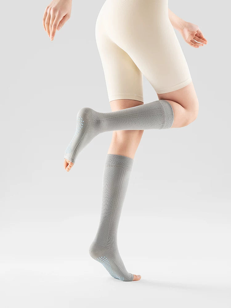 kooxss | Elastic Mid-Calf Socks for Indoor Sports and Fitness