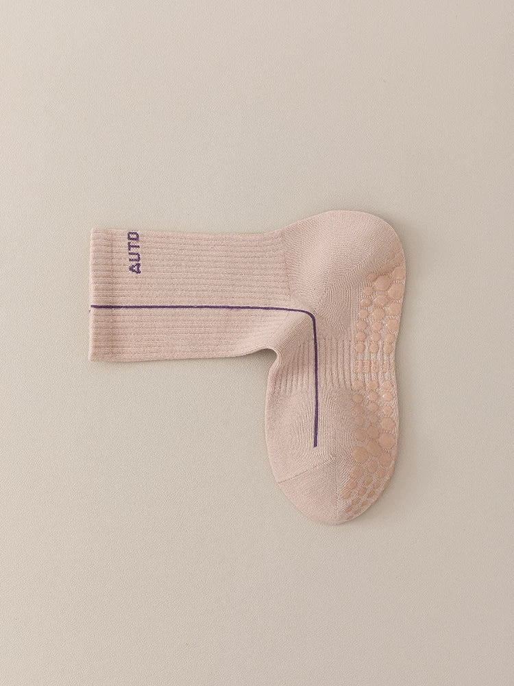 kooxss | Elastic Sports Socks for Women with Non-Slip Grip
