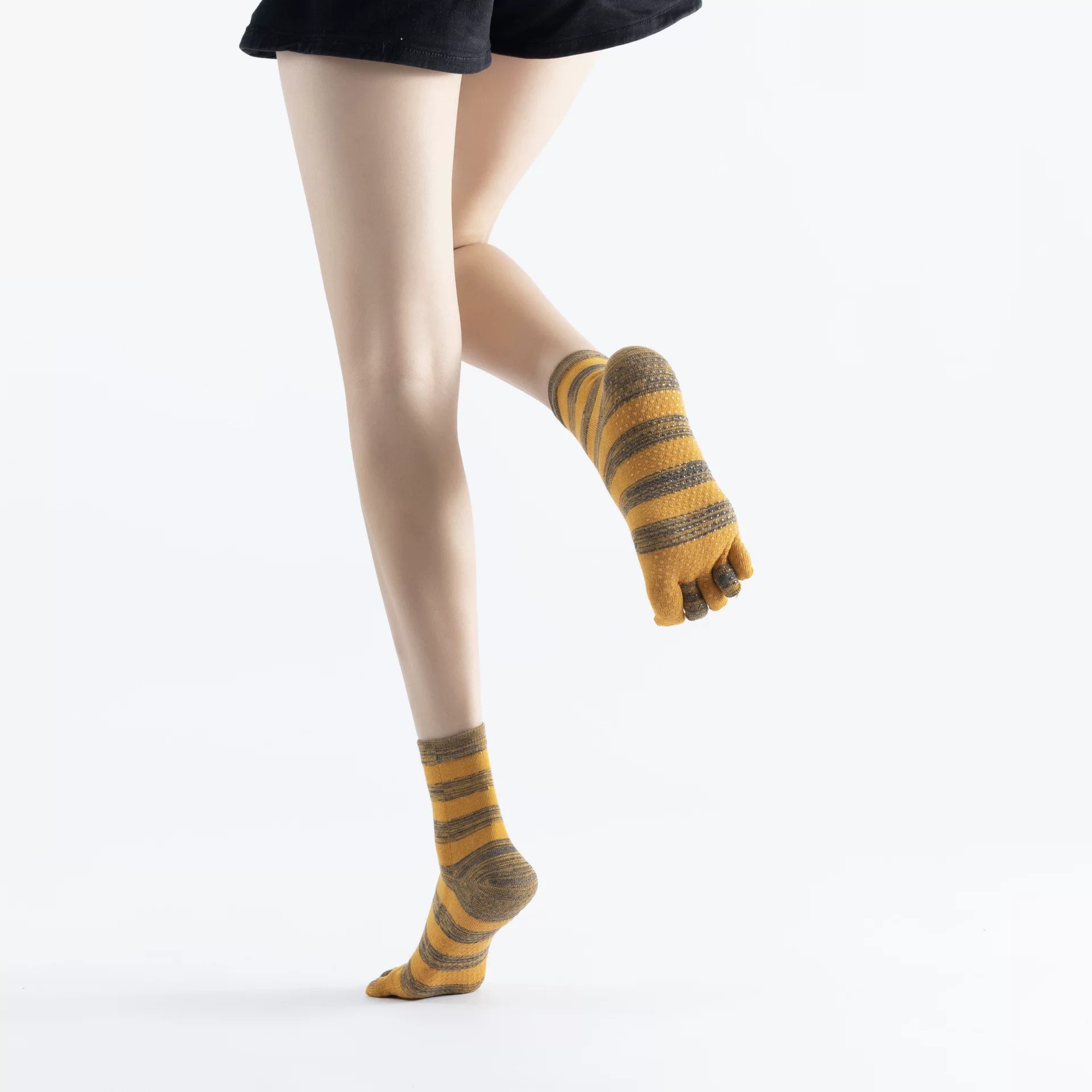 kooxss | Women’s Non-Slip Mid-Calf Socks for Fitness