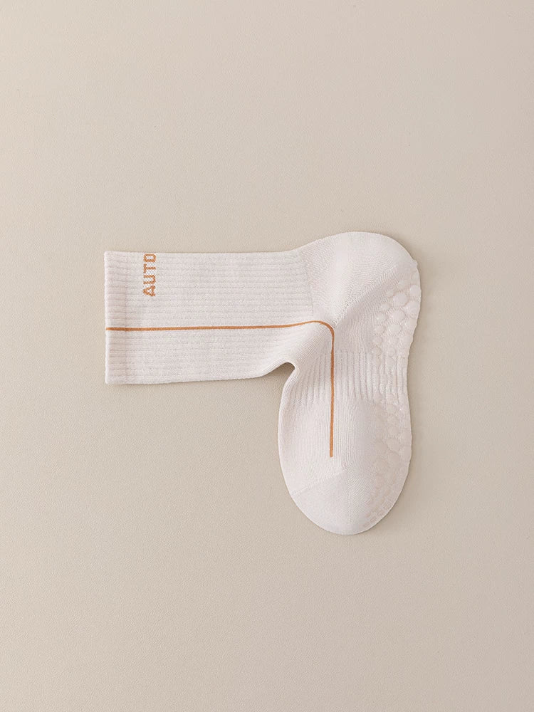 kooxss | Elastic Sports Socks for Women with Non-Slip Grip