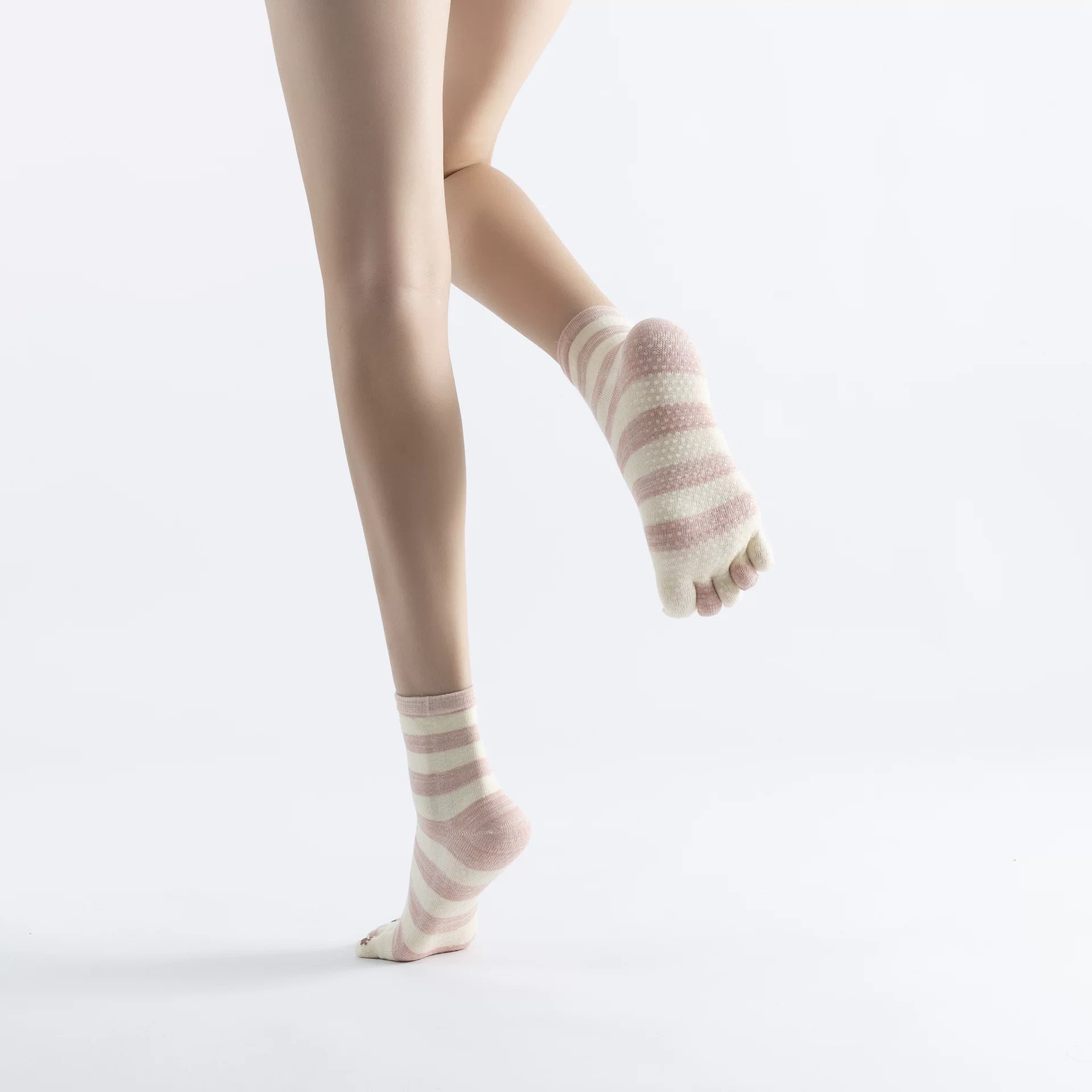 kooxss | Women’s Non-Slip Mid-Calf Socks for Fitness